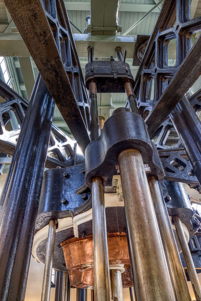 Gemaal De Cruquius Haarlemmermeer polder hdr rijksmonument stoommachine erfgoed neo gotisch gebouw architectuur museum